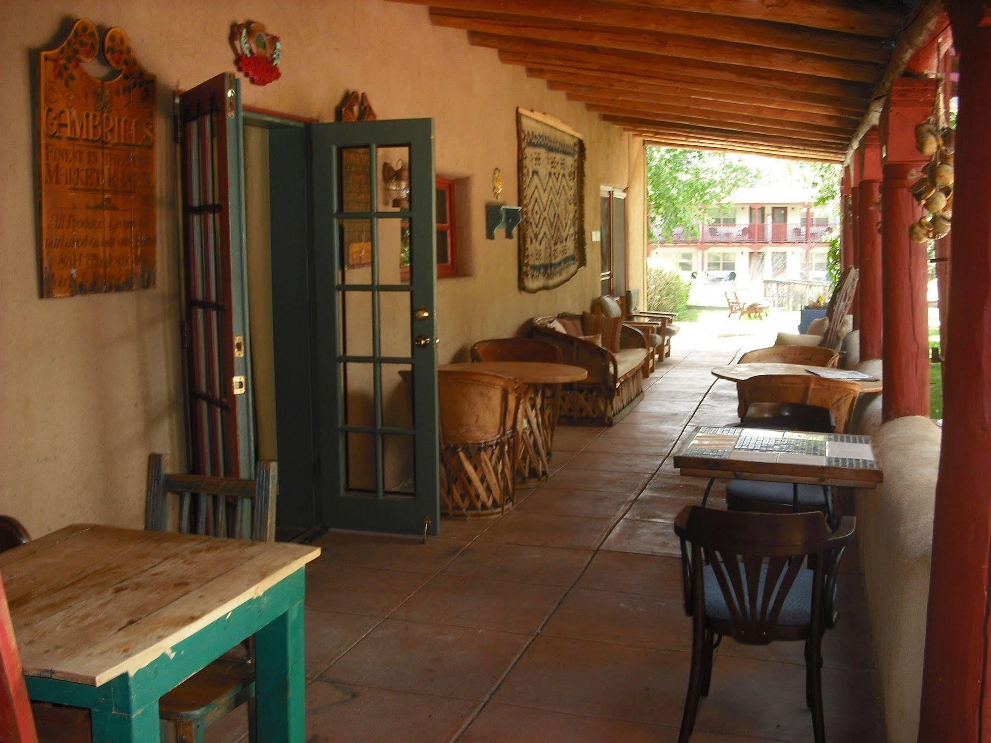 El Pueblo Lodge タオス エクステリア 写真